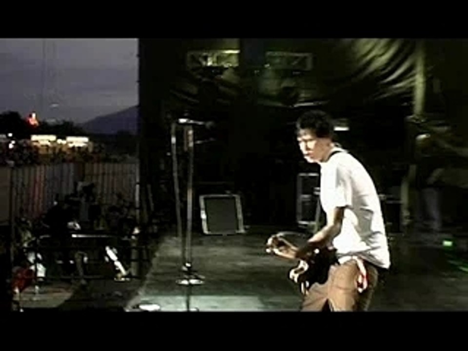 Blink-182 - Obvious - Clip