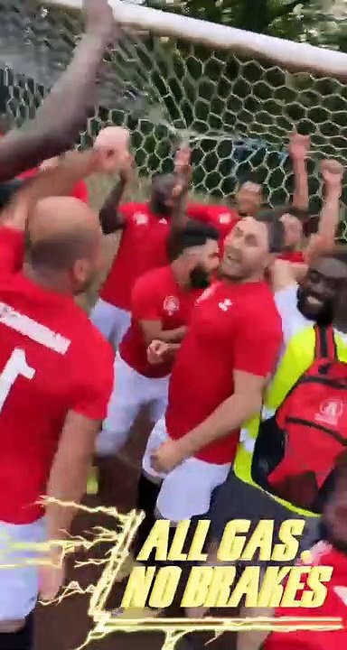 Der FC Hamburger Berg feiert die Pokal-Sensation!