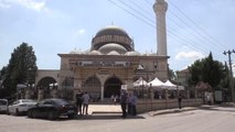 Balıkesir'deki kazada hayatını kaybeden gurbetçi anne ve iki çocuğu defnedildi