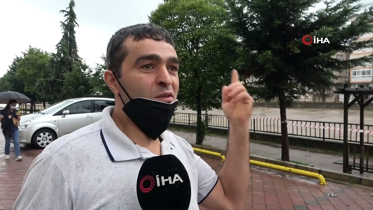 Terme Çayı'nın debisi yükseliyor, ilçede sel anonsları yapılamaya başlandı