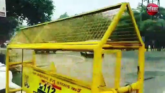 बरसात में कार से स्टंट कर रहे युवकों पर गाजियाबाद पुलिस ने लगाया 62 हजार का जुर्माना