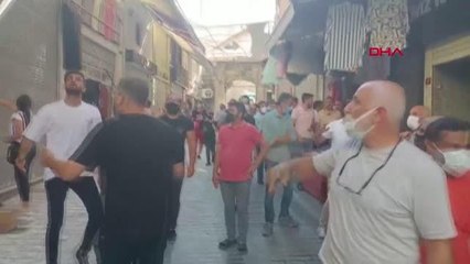 Son dakika haberleri... KAPALIÇARŞI'NIN GİRİŞİNDE YANGIN PANİĞİ