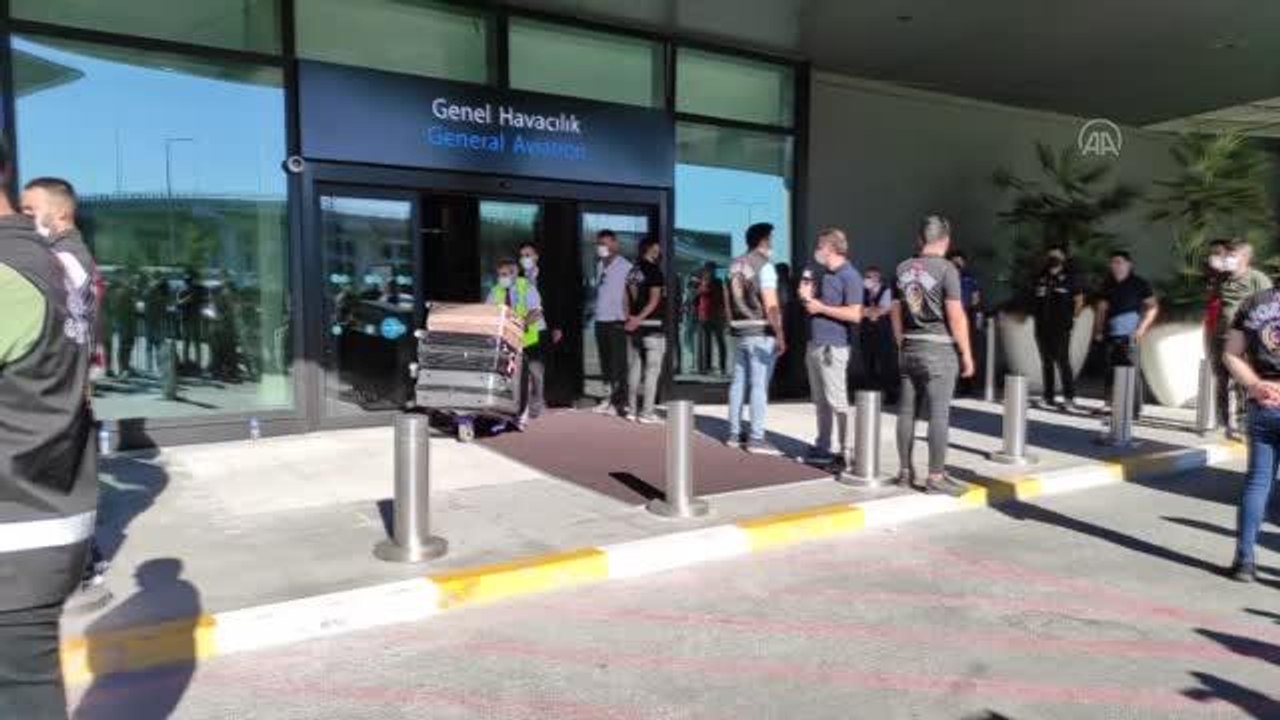 Alex Teixeira, Beşiktaş için geldi