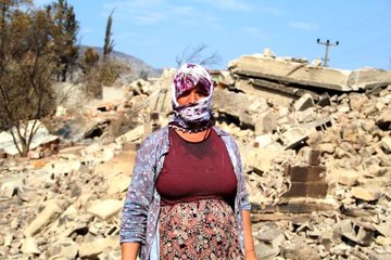 Son dakika haberleri! Yangına uykuda yakalanan komşularını çığlıklarıyla uyandırdı: "Kalkın ateş geliyor"