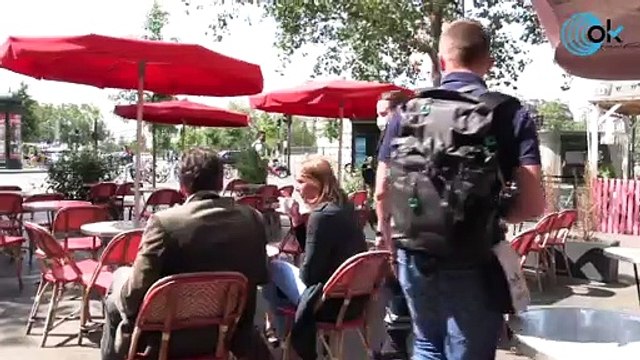 La Policía francesa patrulla las terrazas y pide la documentación Covid a los ciudadanos