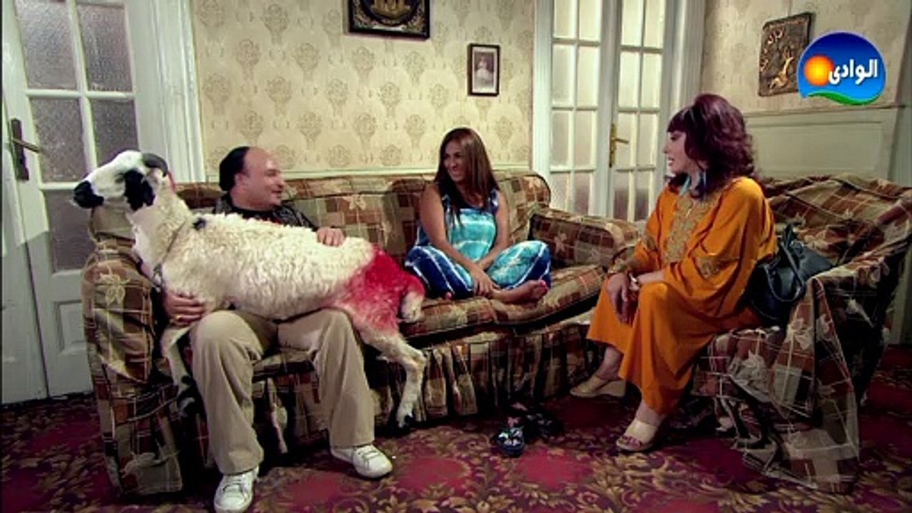 نبيله عبيد جايبه خروف العيد للبلطجيه يولعو الجي...