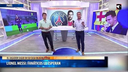 Lionel Messi sigue en su casa de Barcelona mientras fanáticos lo esperan en París