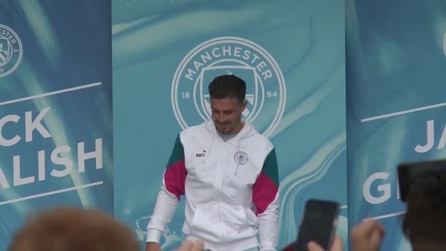 Grealish talks Pep, De Bruyne and taking Aguero's No.10 shirt