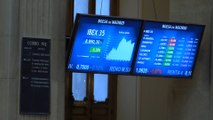 La bolsa española cambia de signo tras la apertura y lucha por los 8.900 puntos