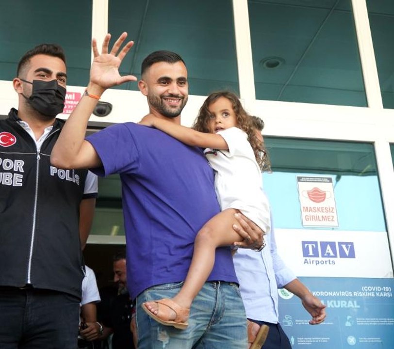 Beşiktaş, Rachid Ghezzal'ı İstanbul'a getirdi