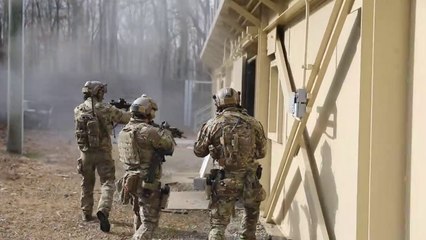 U.S. Army 5th Special Forces Group - Green Berets conducting Room Clearing & Breaching Drills