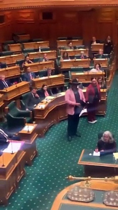 Deputado maori foi expulso do parlamento neozelandês após fazer haka