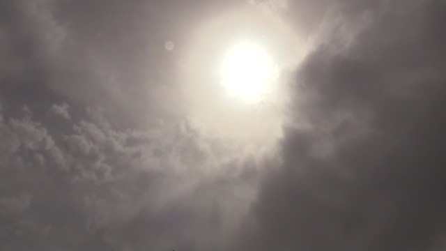 Caldo a Roma, Lucifero non ferma i turisti: beviamo tanto e visitiamo la citta'