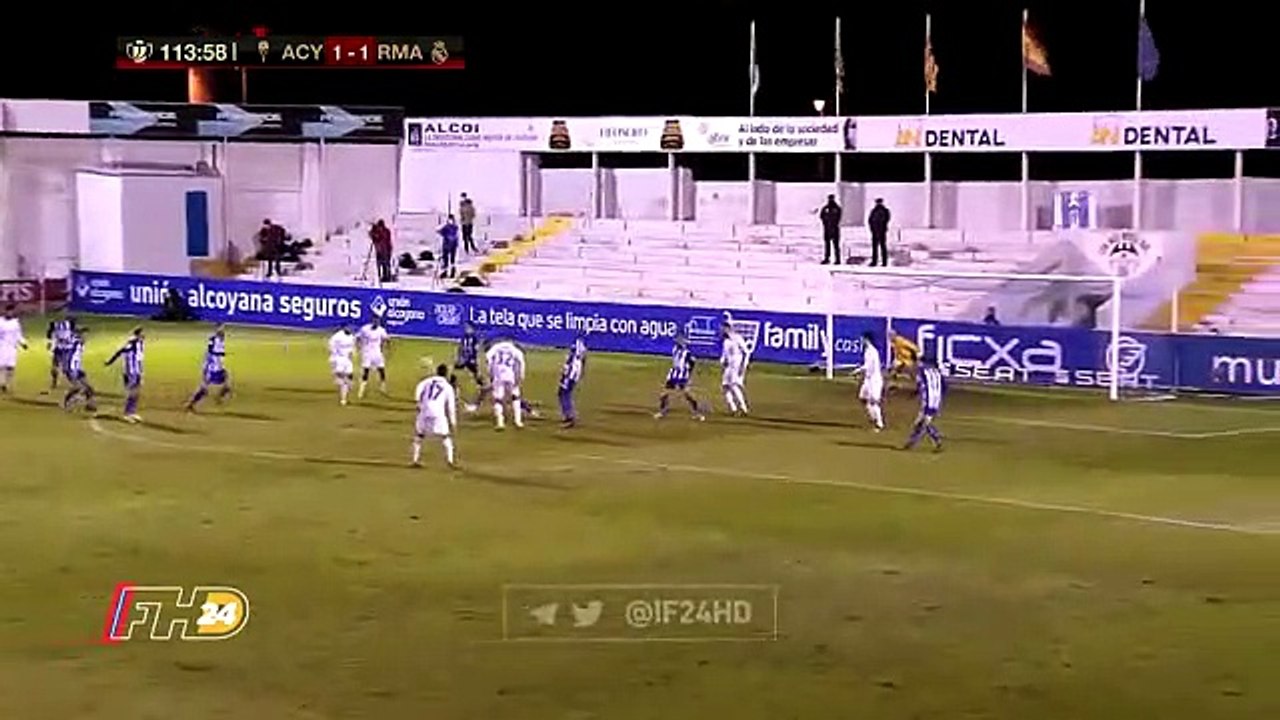 Reação de Zidane ao golo do Alcoyano