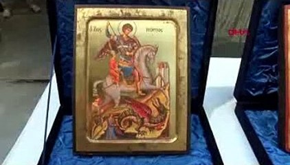 2007 yılında Gökçeada'da çalınan 12 eser Bartholomeos'a teslim edildi