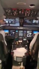 Passageiros aplaudem transporte de vacinas