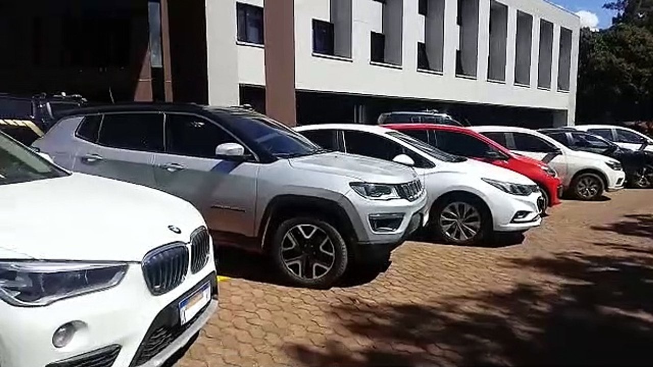 Operação da PF cumpre mandados de prisão e apreensão em investigação de tráfico de drogas