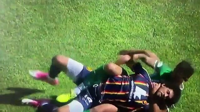 Jogador tenta estrangular adversário