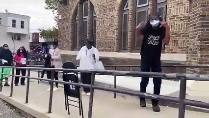 Eleitores dançam Filadélfia Estados Unidos