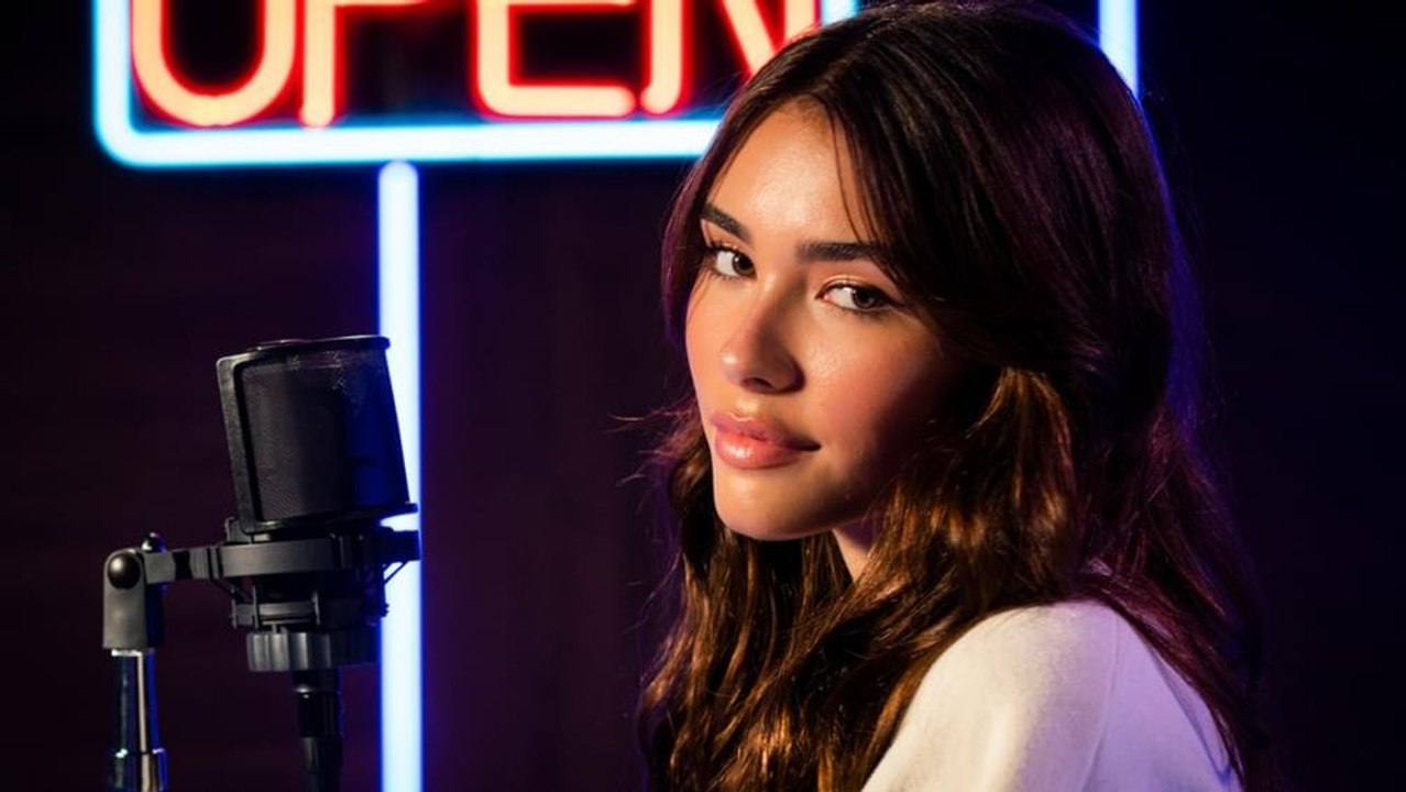Madison Beer "Reckless" (Live Performance) | Open Mic