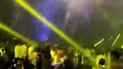 Bares e discotecas voltam a encher em Wuhan, cidade onde nasceu aCovid-19