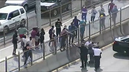 Chefe da polícia de Nova Iorque fica ferido durante protestos