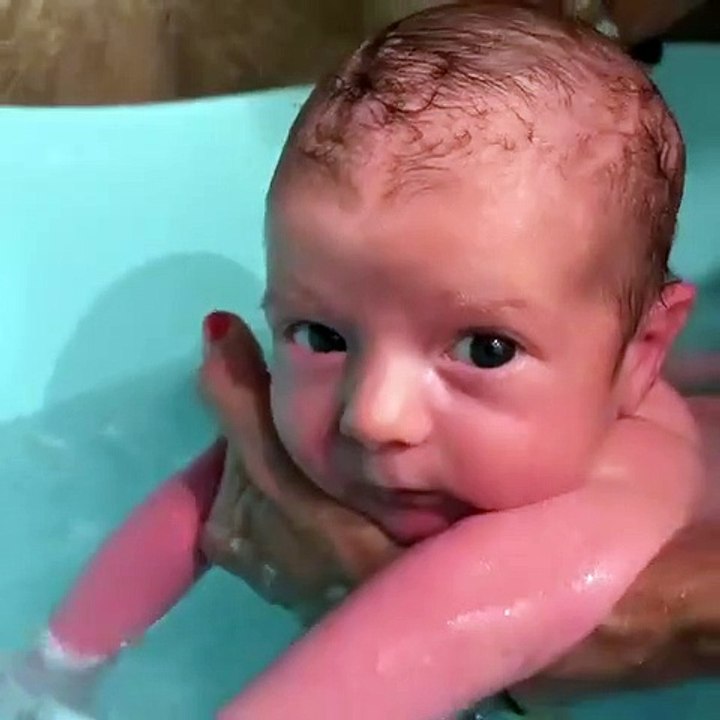 Vídeo: Bibá Pitta faz questão de mostrar como é uma avó "babada"