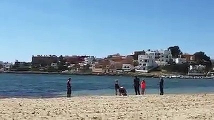 Polícia agredido em praia depois de avisar banhistas para saírem do local