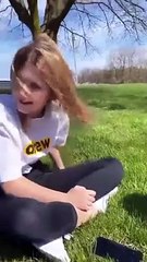 Justin Bieber encanta fãs ao cantar com os irmãos mais novos