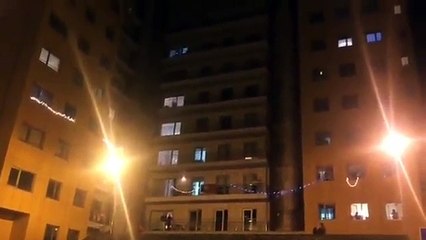 "Que momento especial": Fadista Mariza cantou para os vizinhos