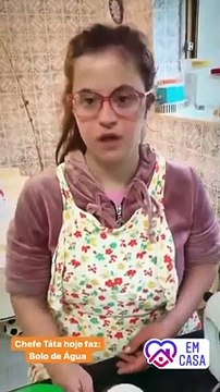 Vídeos: Bibá Pitta mostra filha Madalena a fazer bolo