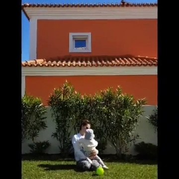 Vídeo mostra como têm sido os dias de quarentena de Dânia Neto