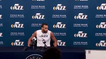 Rudy Gobert a gozar com o coronavírus