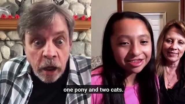 Menina tem braço biónico R2-D2. Tu és uma heroína , disse Mark Hamill