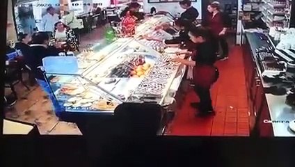 Agressão, Funcionária