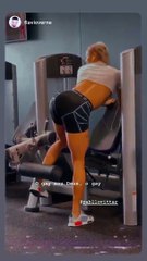 Pabllo Vittar mostra-se apenas de botas e a tapar as partes íntimas