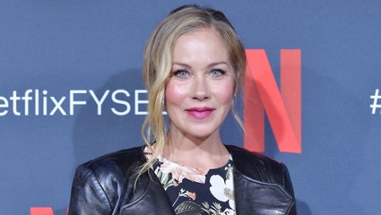 Christina Applegate Reveals Multiple Sclerosis Diagnosis | THR News