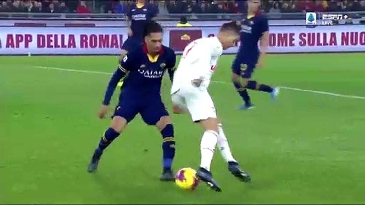 Finta de Ronaldo sobre Smalling