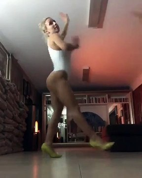Luciana Abreu prepara-se a rigor para o Carnaval e dança em body