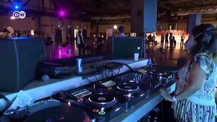 "Длинная ночь прививок" в Берлине: креативный подход к вакцинации