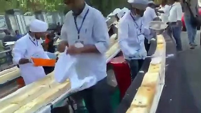 Maior bolo do mundo bate recorde do Guinness na Índia