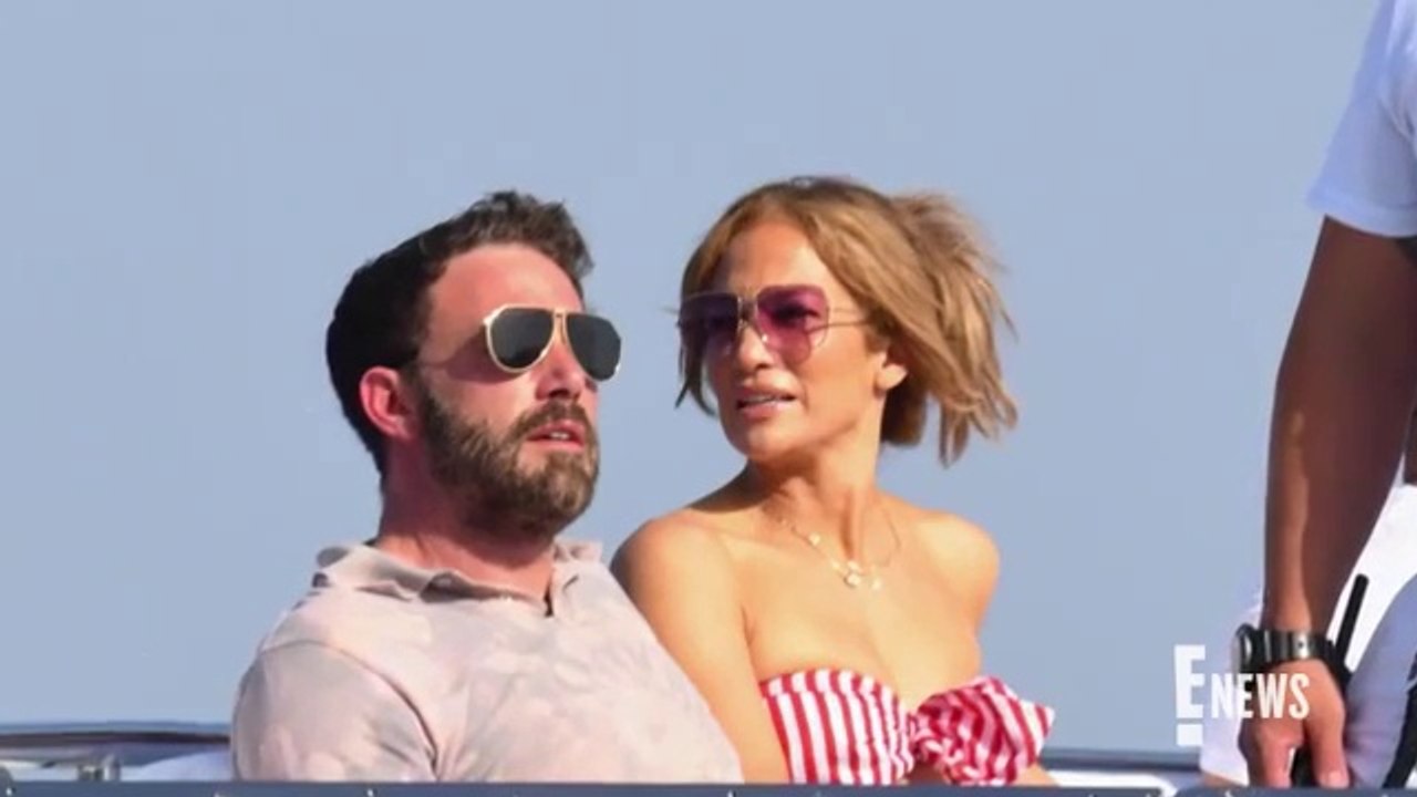 Jennifer Lopez & Ben Afflecks Beach Day With Matt Damon  E! News