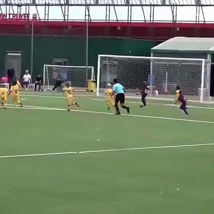Golo de Thiago Messi