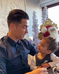 O vídeo ternurento em que Ronaldo dá beijinhos à sua filha, Alana Martina