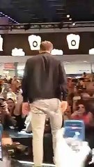 Ryan Reynolds apanha grande susto e quase é "esmagado" por fãs