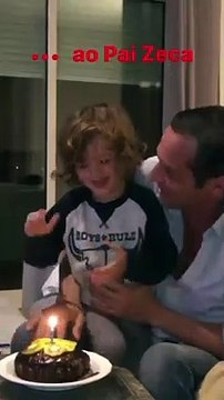 José Carlos Pereira mostra festejos de aniversário com o filho