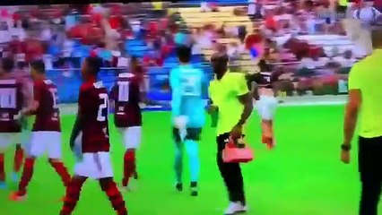 Agressão jogador Flamengo