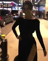 Sara Matos deslumbra com super racha nos Emmy Awards em Nova Iorque