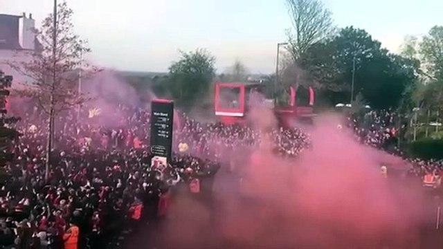 Adeptos do Liverpool apoio
