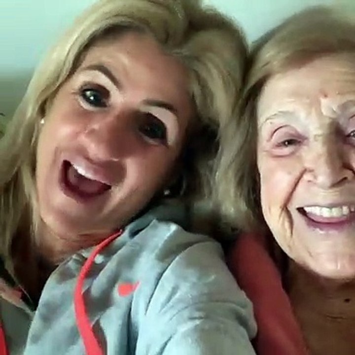 Bibá Pitta celebra 99.º aniversário da avó. "Vamos continuar a cantar"